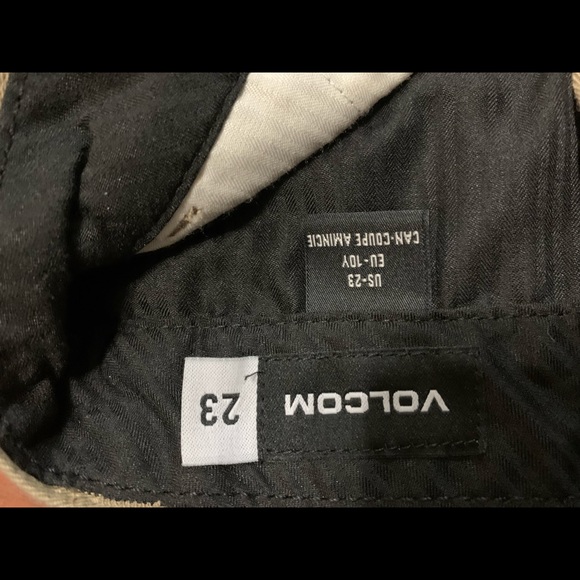 Boys 10/12 Volcom shorts and Polo t-shirt - Picture 5 of 9